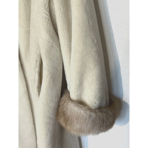 New Dennis Basso Ivory Beige Faux Fur Winter Coat - Made in USA - Picture 5 of 10